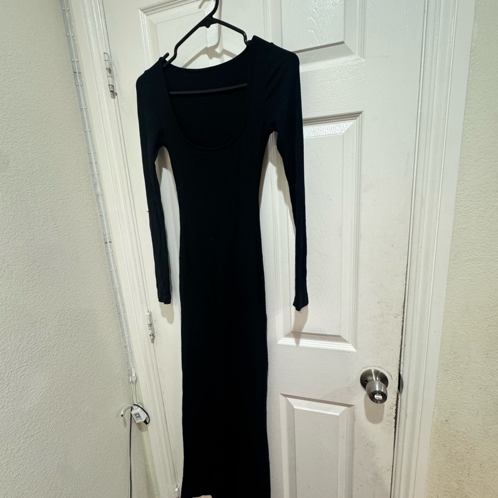 Chic Black Long Sleeve Dress